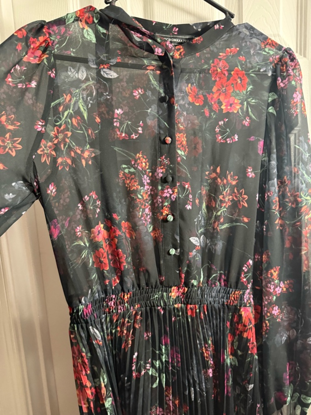 BCBGMaxAzria Sheer Black Floral Tie-Neck Pleated Maxi Dress (SKU0075) - Picture 5 of 6